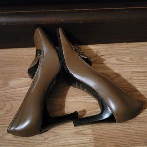 Lady shoes